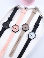 ساعت زنانه سیلیکونی VSH مدل W319