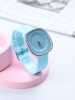 ساعت زنانه سیلیکونی مدل W317 - Image 2