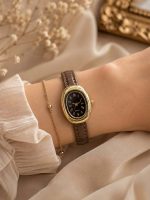 ساعت زنانه چرمی طرح کارتیر مدل W424 - Image 5