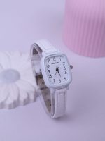ساعت زنانه چرمی کوتاکه کد W399 - Image 4